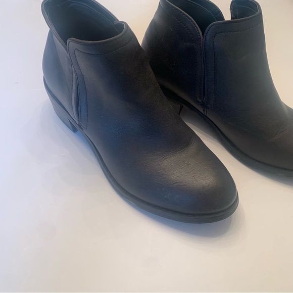 Harlow black  short ankle boot womanβs size 6 - Picture 3 of 12